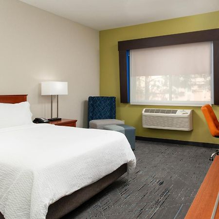 Holiday Inn Express Hotel & Suites Farmington By Ihg Exteriör bild
