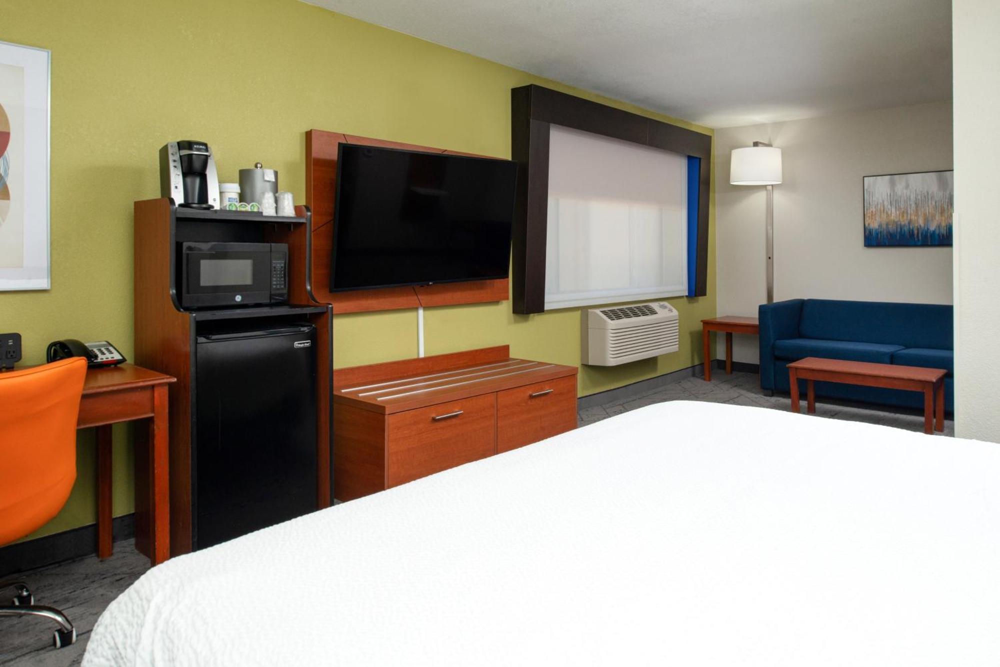 Holiday Inn Express Hotel & Suites Farmington By Ihg Exteriör bild