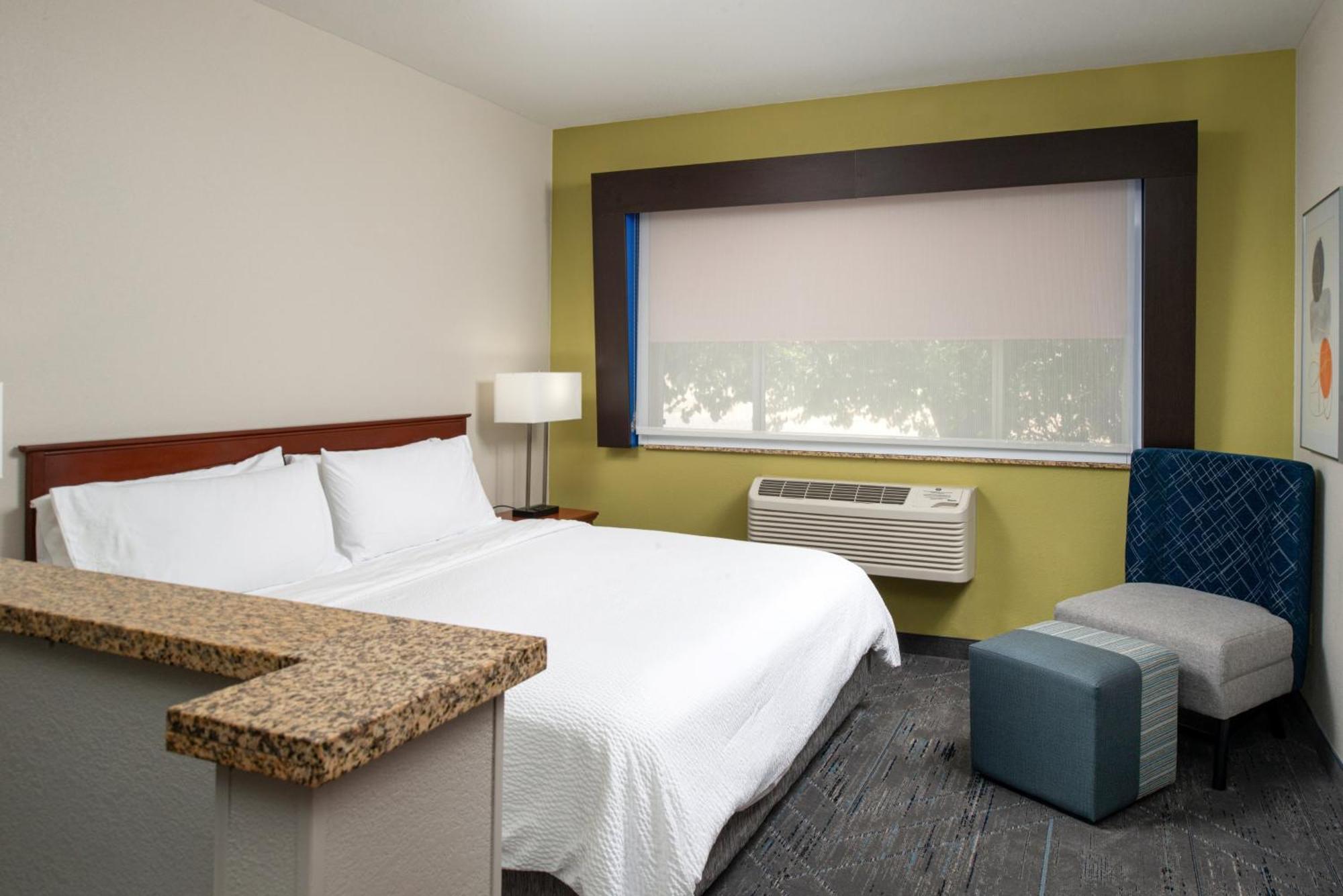Holiday Inn Express Hotel & Suites Farmington By Ihg Exteriör bild