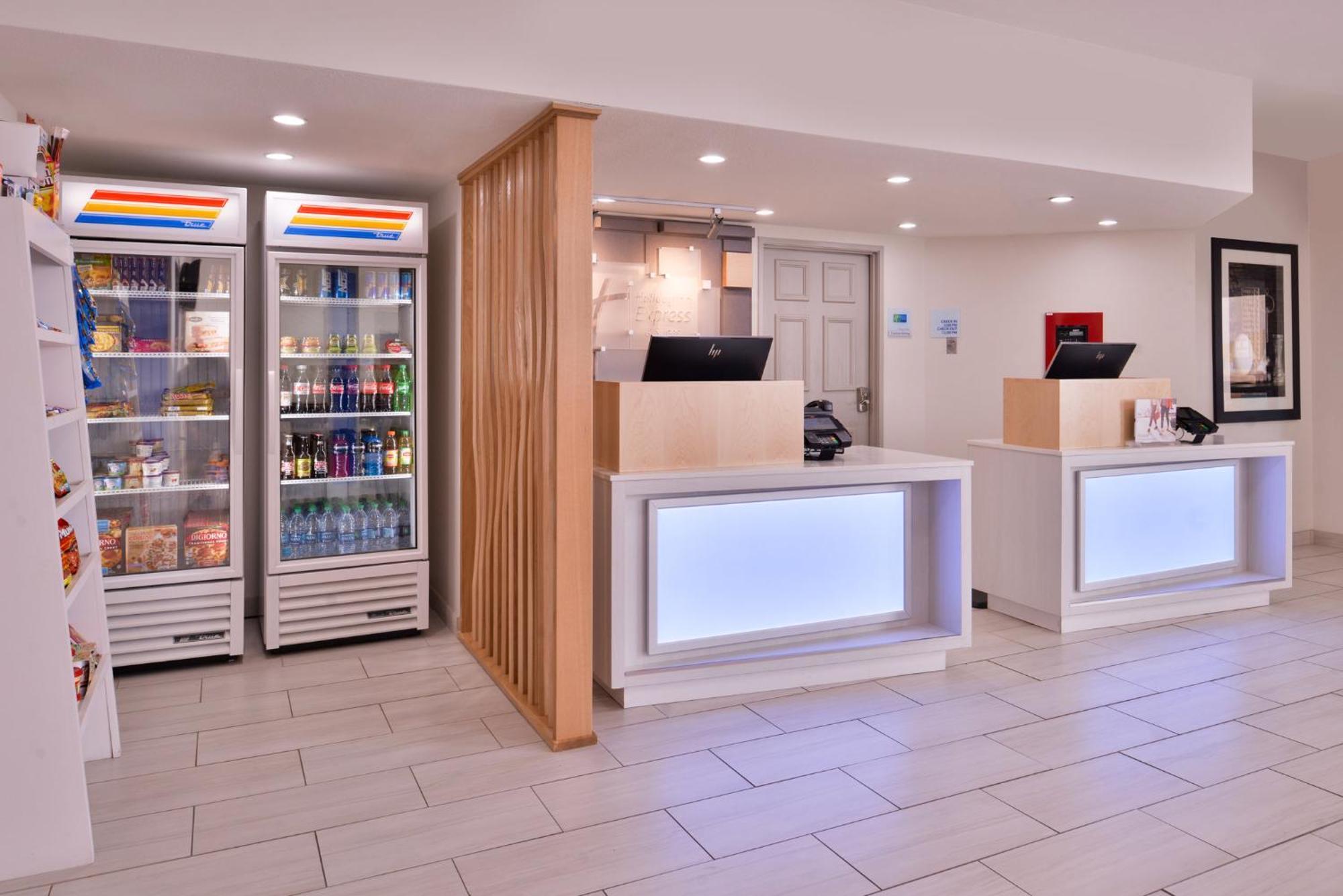 Holiday Inn Express Hotel & Suites Farmington By Ihg Exteriör bild