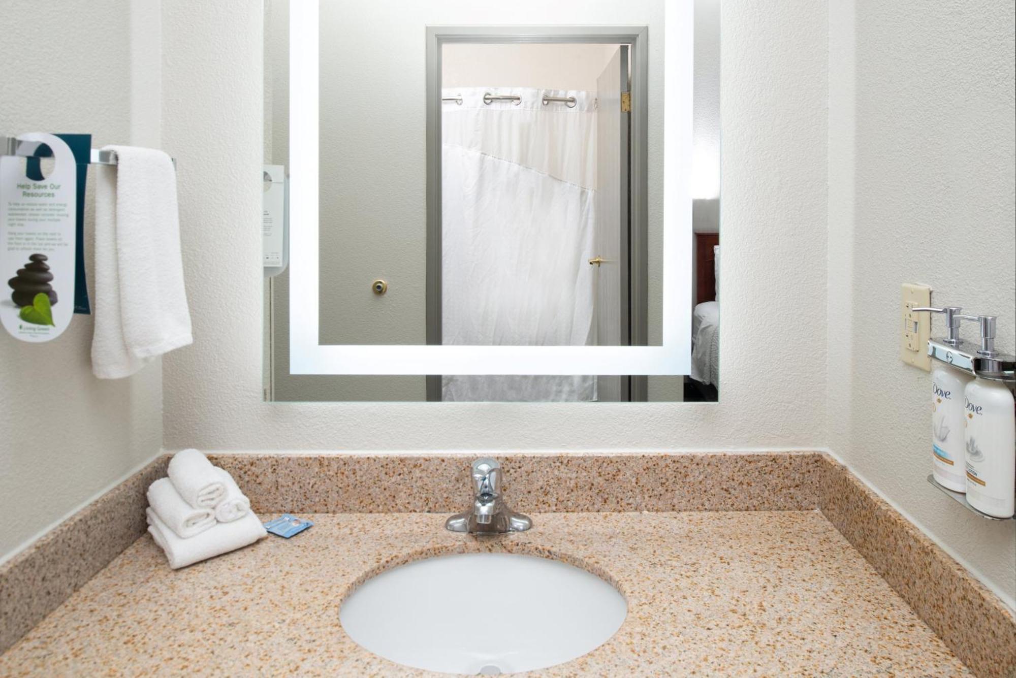 Holiday Inn Express Hotel & Suites Farmington By Ihg Exteriör bild