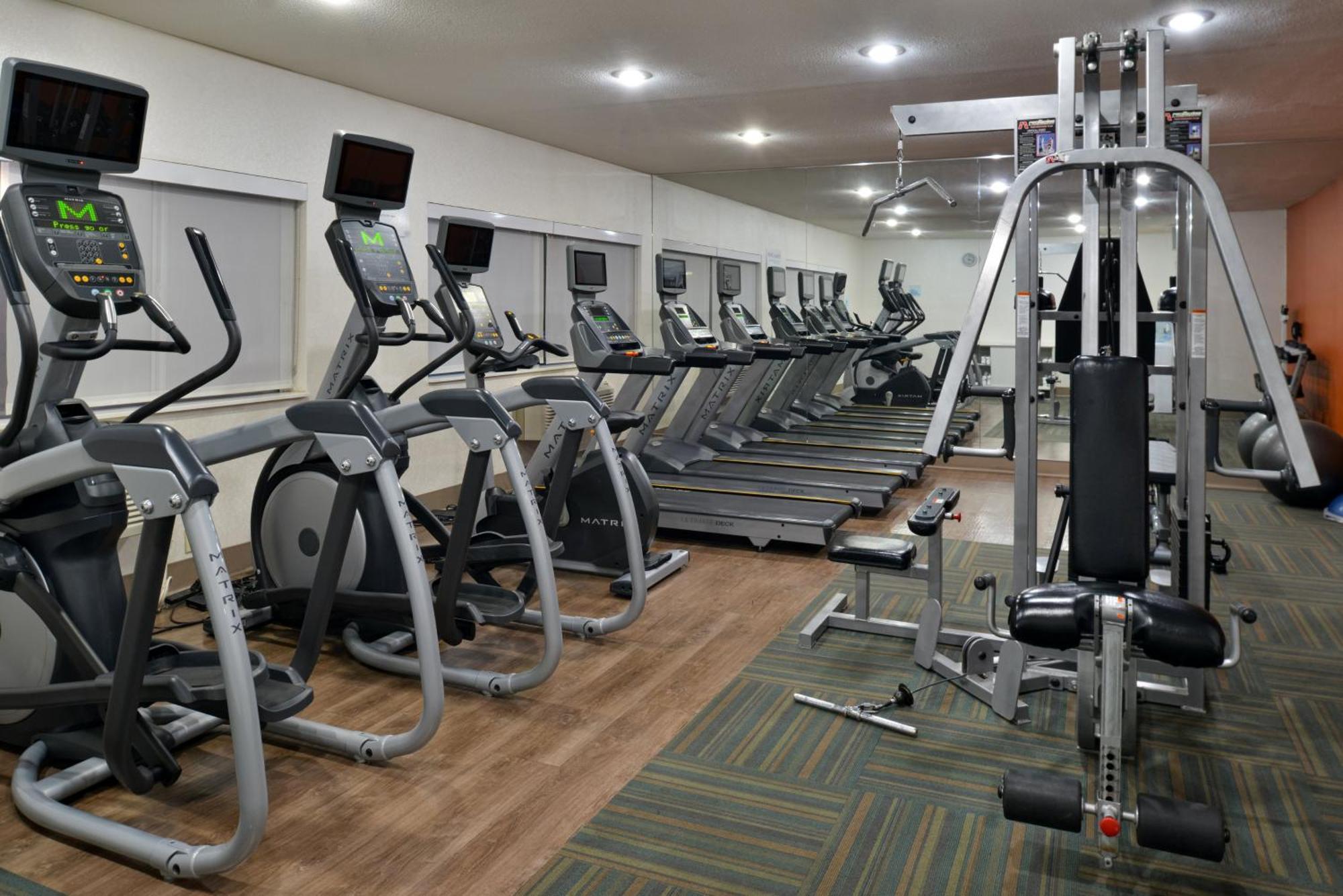 Holiday Inn Express Hotel & Suites Farmington By Ihg Exteriör bild